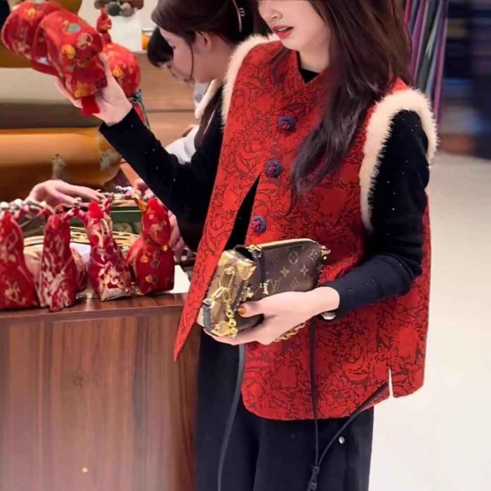 New Chinese style high-end 2026 embroidered red cotton vest women's high-end sense light luxury versatile warm cotton vest